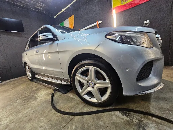 Mercedes — side and wheel detail at Ceramic Guys